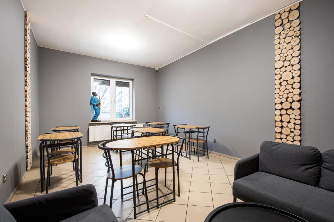 Hostel Krokodyl-Stara Praga Varşovia Exterior foto